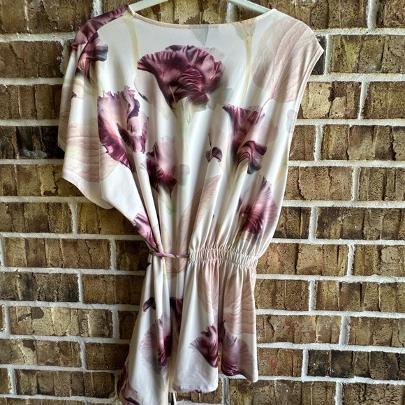 DKNY Mauve and Cream Floral Blouse - Picture 3 of 3